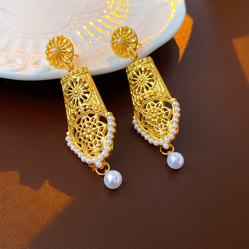 Retro Vintage Earrings For Women Silver Needle French Style Studs Elegant Premium