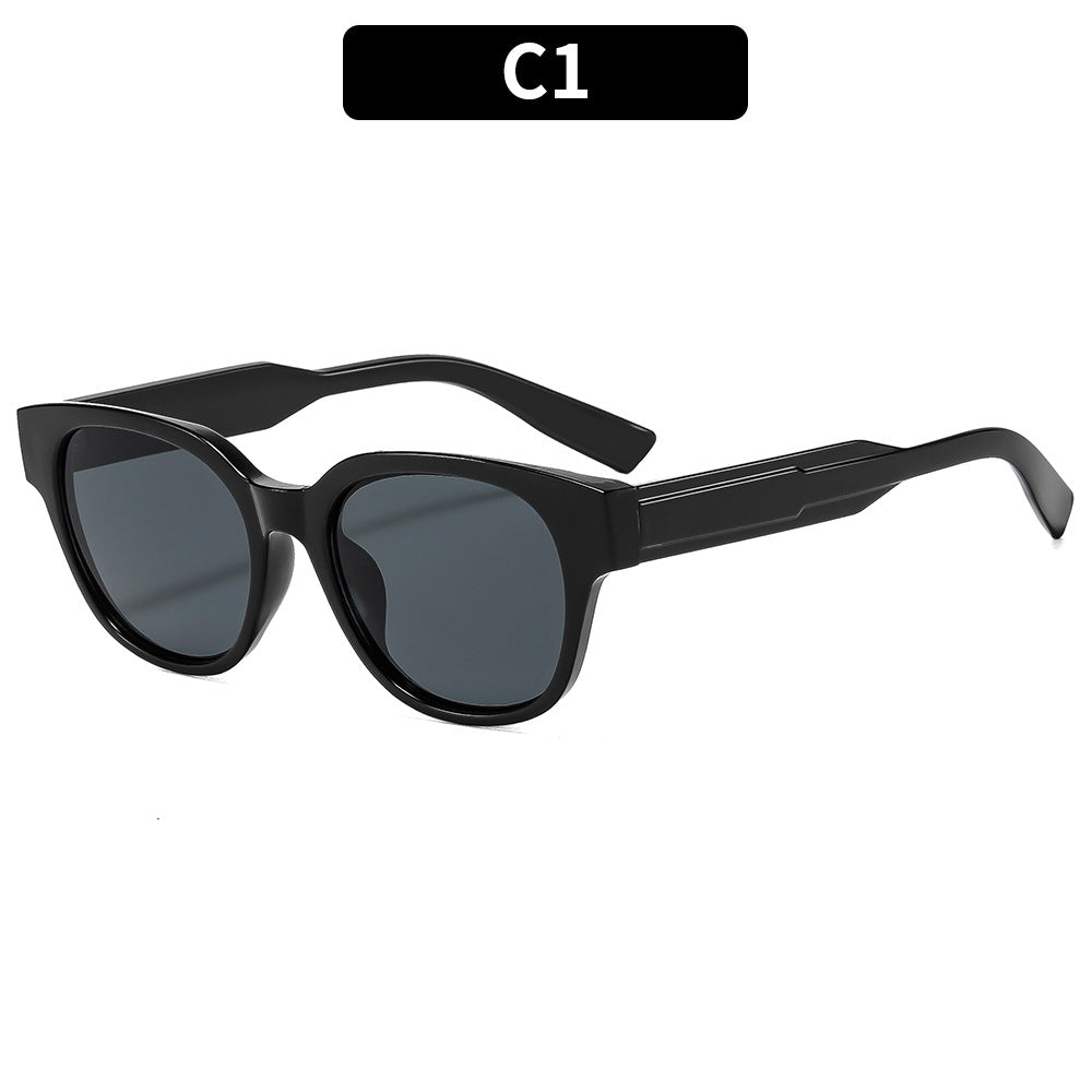 Versatile Street-style Sunglasses For No-makeup Looks Minimalist Trendy Brand