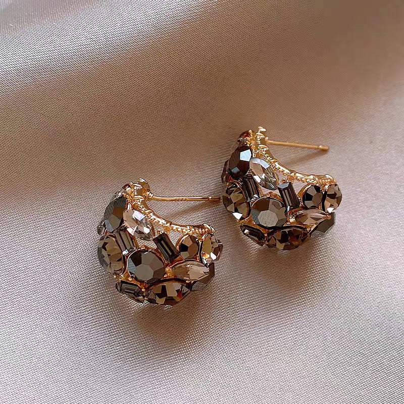 2026 New Arrival Black Crystal Earrings For Women Light Luxury Sparkling Diamond Stud Earrings Premium