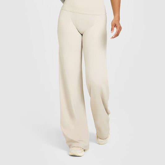 Loose Straight-leg Yoga Pants That Create A Slimming High-waisted Look