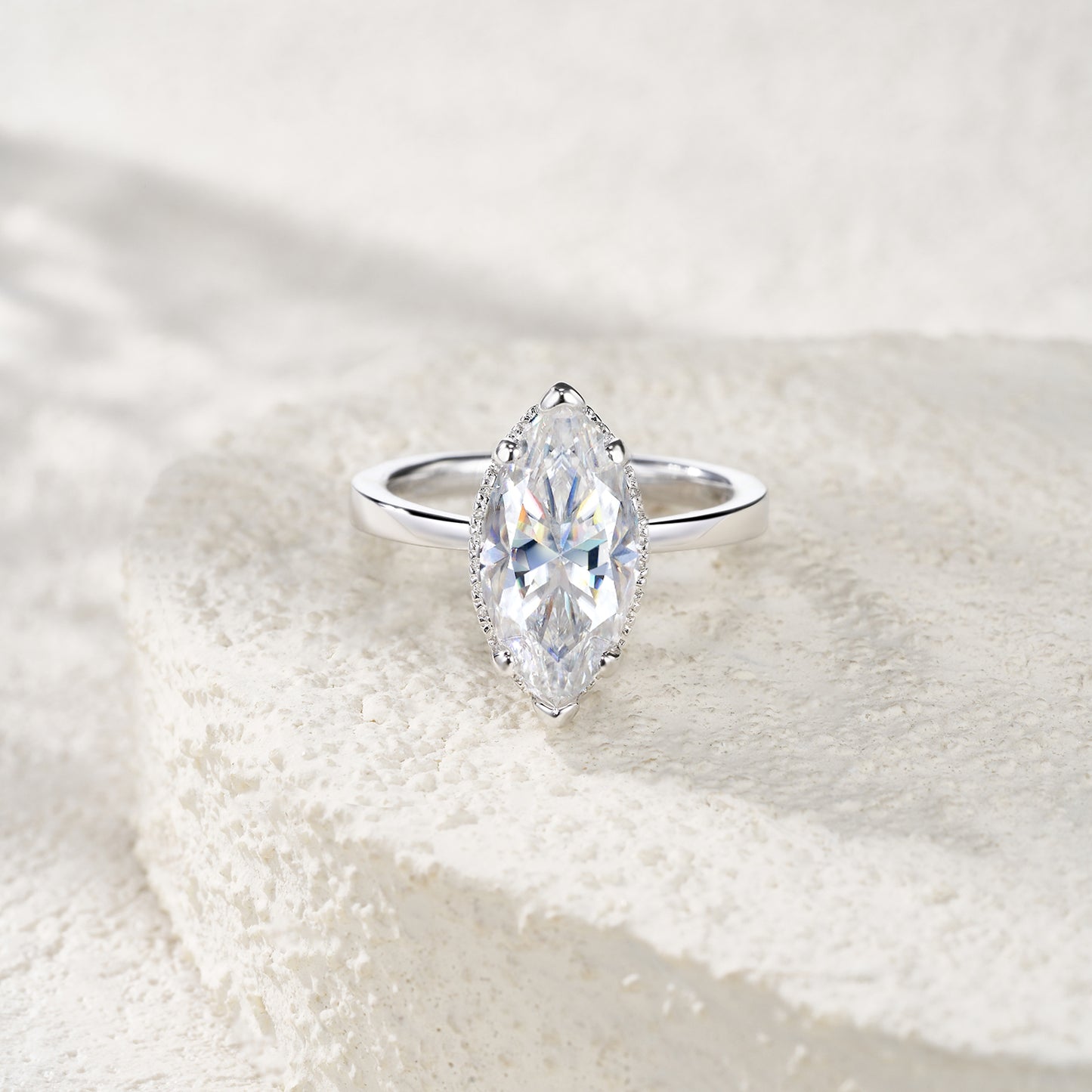 Engraved With Top-quality Moissanite, This Luxurious And Fashionable Minimalist Jewelry Set Features Exquisite Silver Accessories For Ladies. Made Of S925 Silver With Electroplated Platinum.