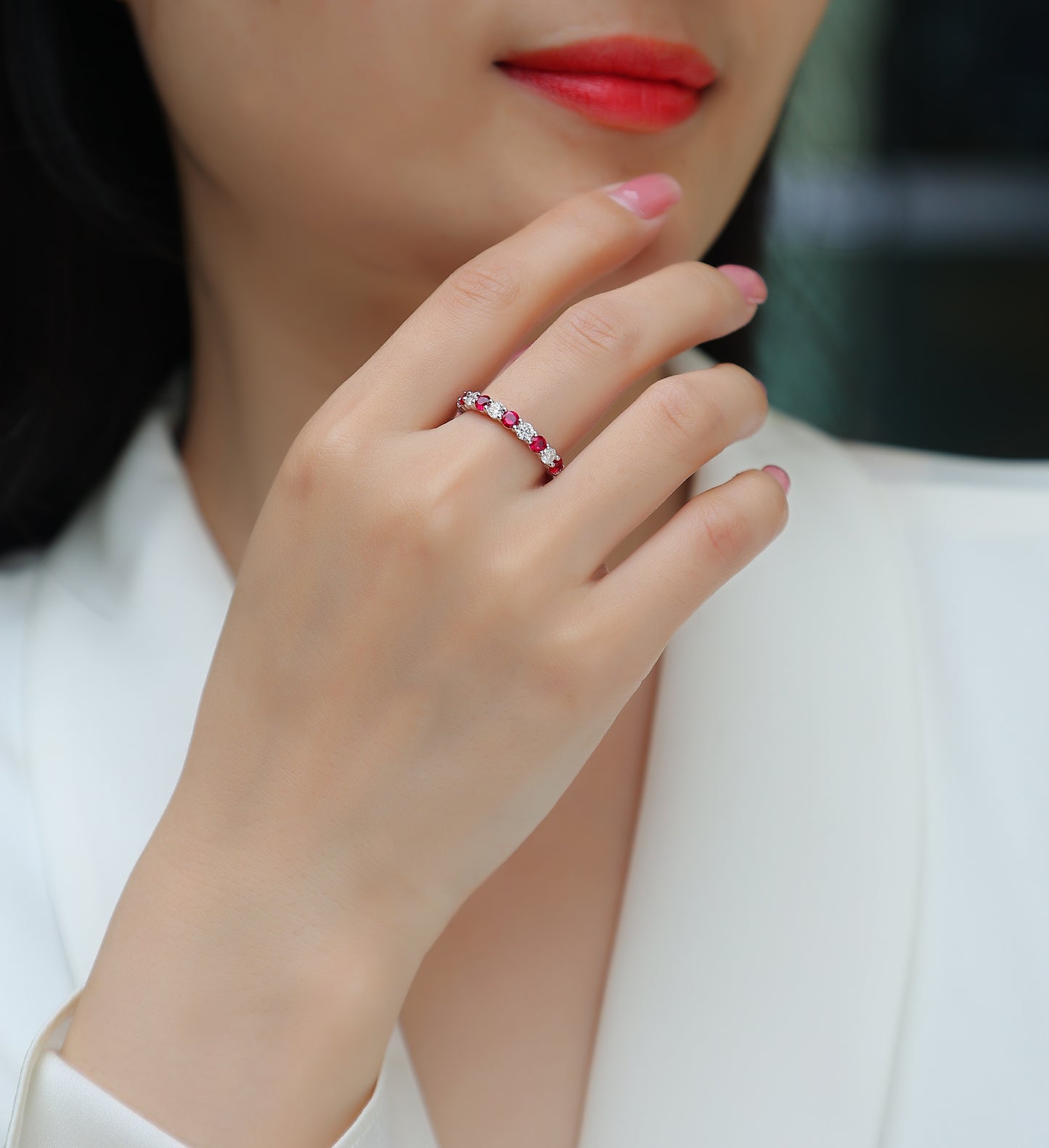 2.4g S925 Sterling Silver Platinum Plated Ring  Synthetic Ruby & White Stone Alternating Eternity Band, Dainty Promise Ring With Hollow Detailing For Women, Jewelry Gift Box Set