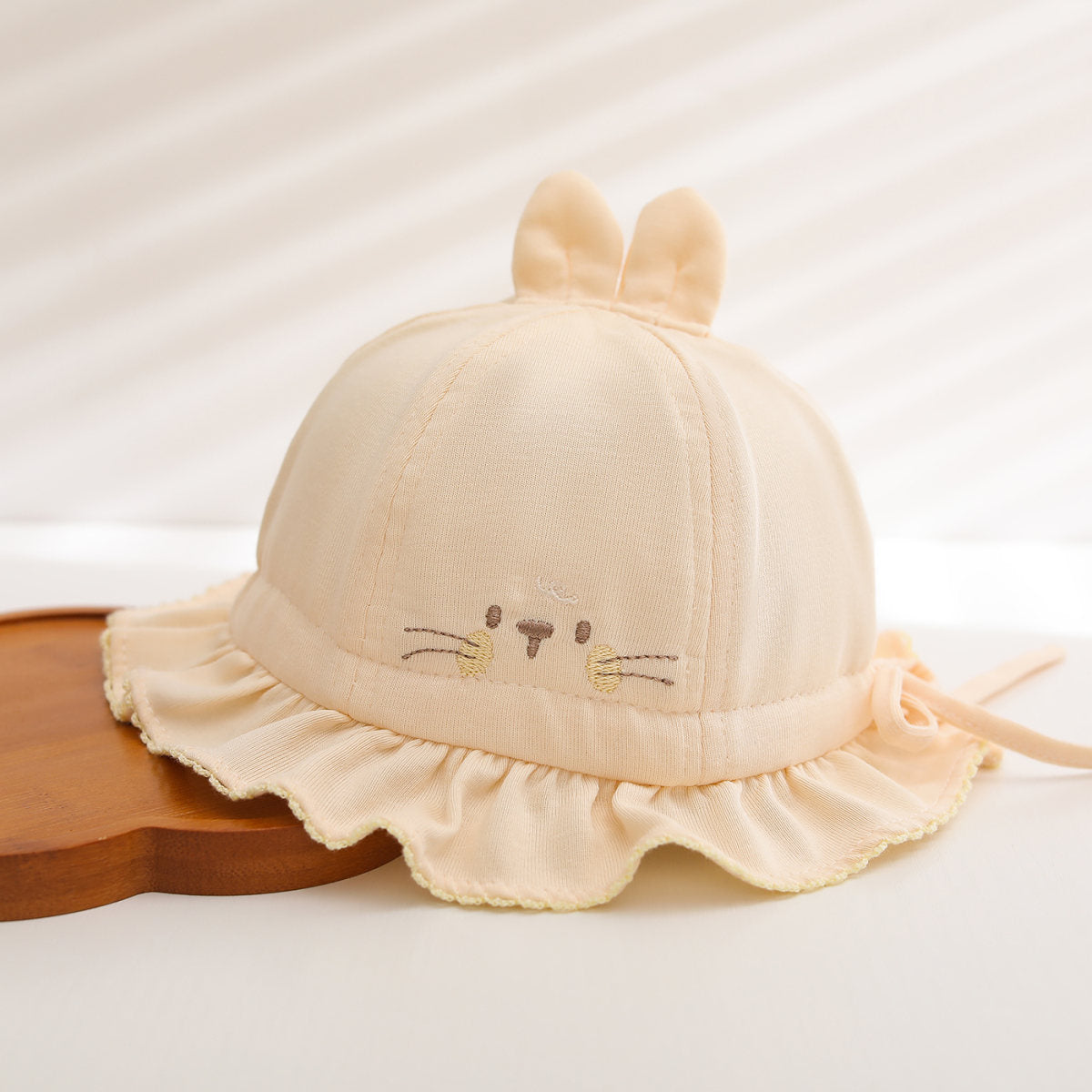 Children's Rabbit-ear Headband Featuring A Cartoon Rabbit Face, With Good Breathability And Cute And Playful Style. Suitable For Babies Aged 0-2 For Outdoor Activities.