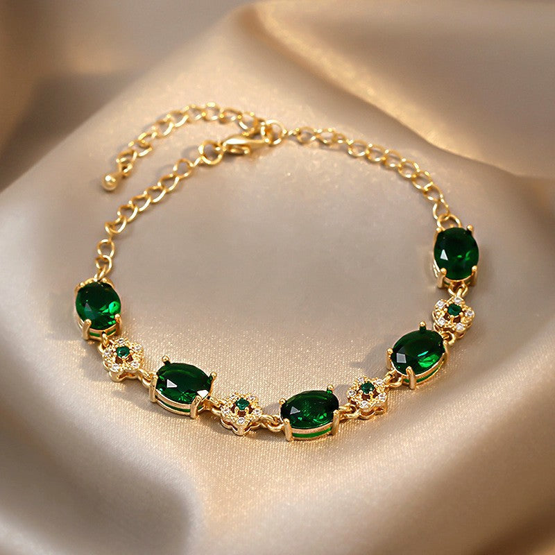 18K Gold Plated Oval Zirconia Buckle Bracelet Vintage Premium Bangle Chic Retro Fashion Hand Jewelry