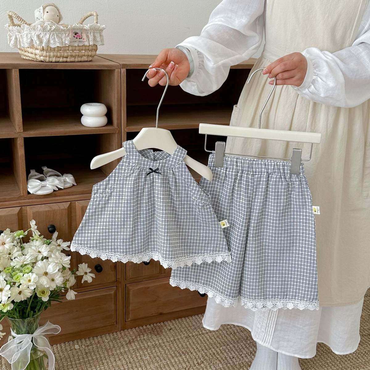 Korean-style Fashionable Two-piece Set For Baby Girls Sleeveless Top And Pants
