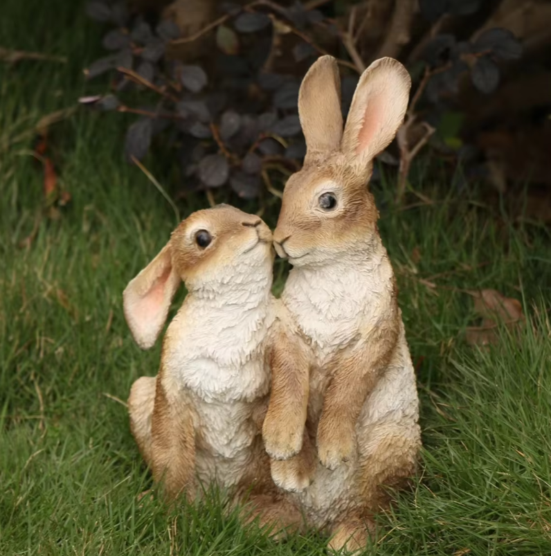 Resin Rabbit Statue For Home And Outdoor Garden Patio Decoration