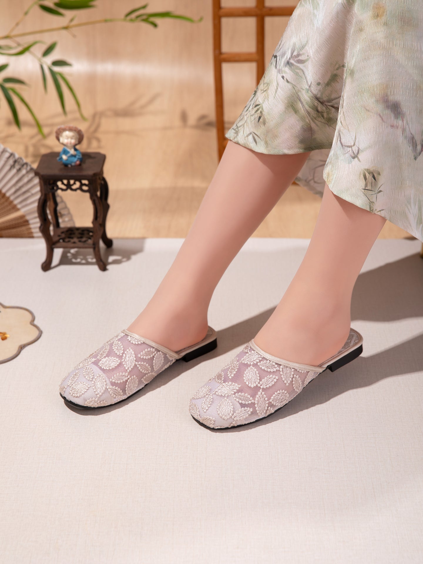 2026 New Women S Closed-Toe Mesh Mule Shoes - Summer Linen Woven Breathable Cloth Flats, Slip-On Lazy Shoes For Outdoor Wear