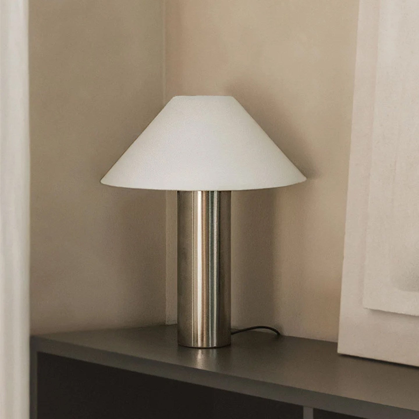 Conical Shaped Table Lamp For Living Room Mid Century Style Hotel Decor