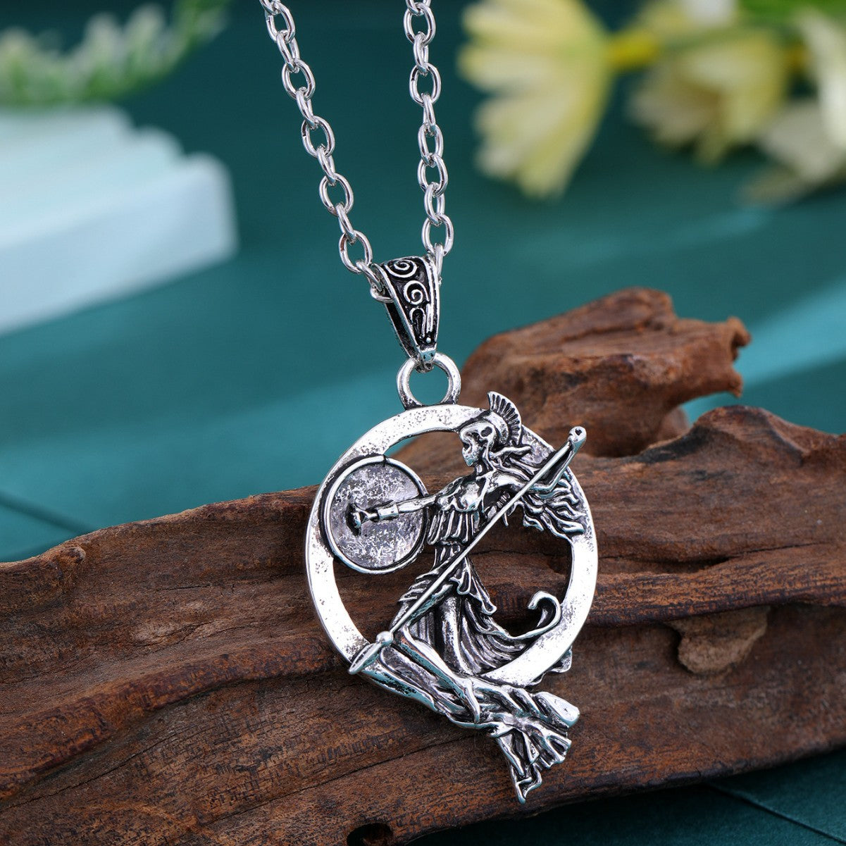 War Goddess Accessories Retro Fashion Necklace