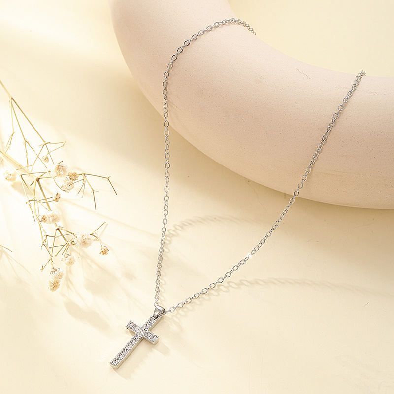 Hip Hop Men's And Women's Classic Accessories Diamond Cross Necklace Simple