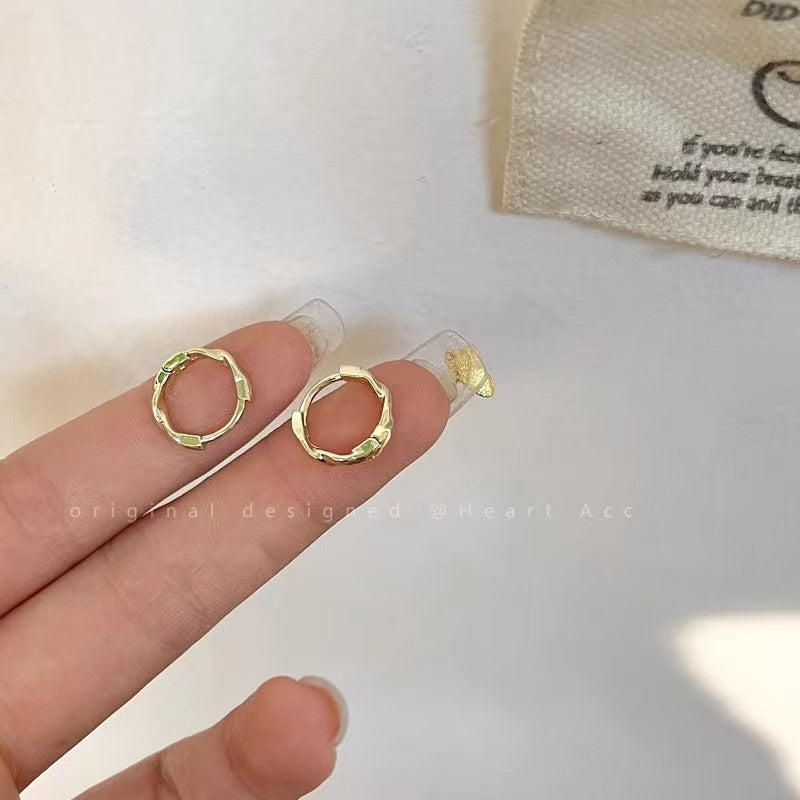 Clean Design S925 Sterling Silver Pearl Stud Earrings Female Simple Elegant Premium Jewelry