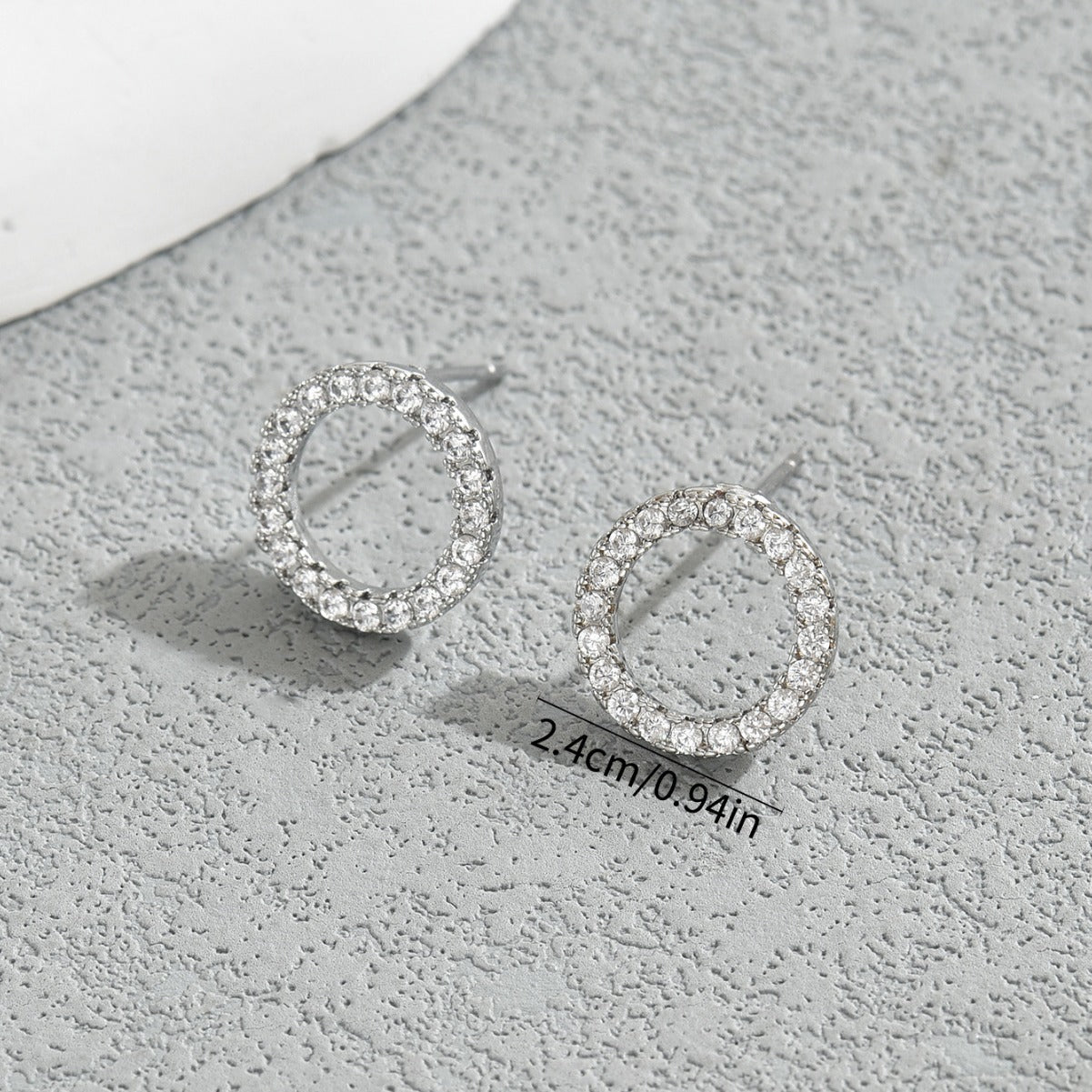 Sweet Korean Style Women Geometric Stud Earrings, Niche Premium Texture Design Inlaid Cubic Zirconia, Versatile Daily Ear Jewelry