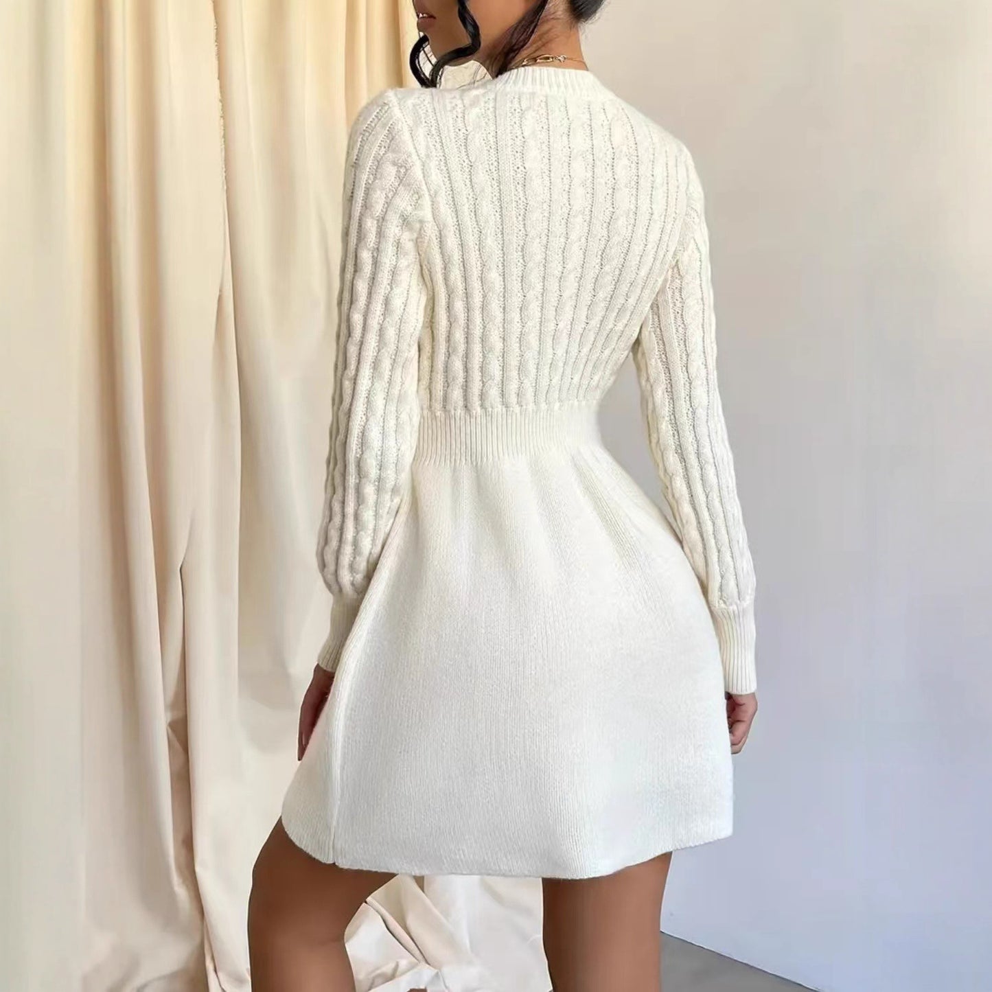 Korean-style Waist-defining New Year's Battle Skirt With A Round Neck And Twisted Knit Base