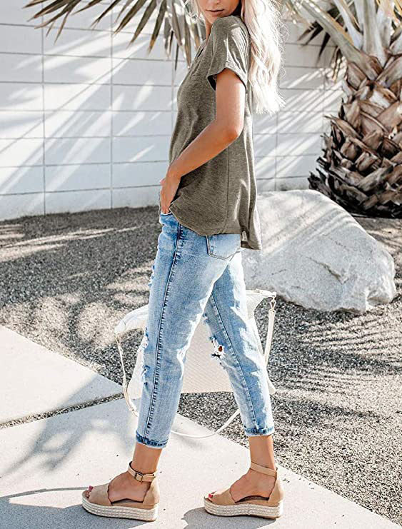 Women's Henley Neck Button Detail Curved Hem Pocket Decor Casual Short Sleeve T-Shirt