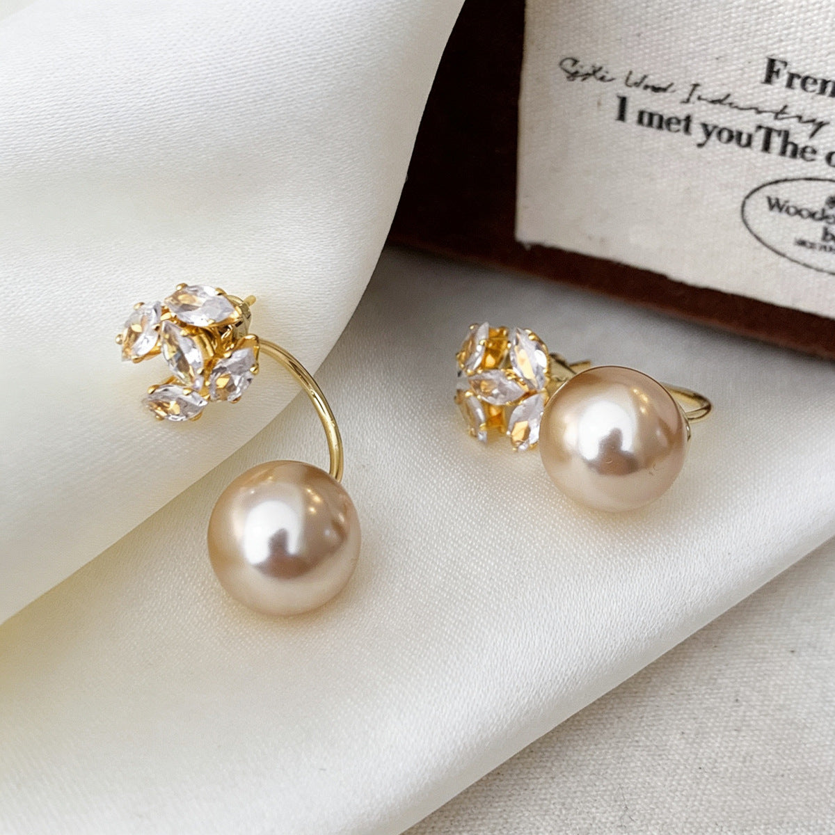 New European American Earrings For Women, Geometric Coco Style Stud Earrings Inlaid Cubic Zirconia With Pearls, Elegant Versatile Ear Jewelry