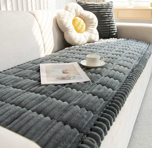 Plush Quilted Non Slip Pet Sofa Protector Cover