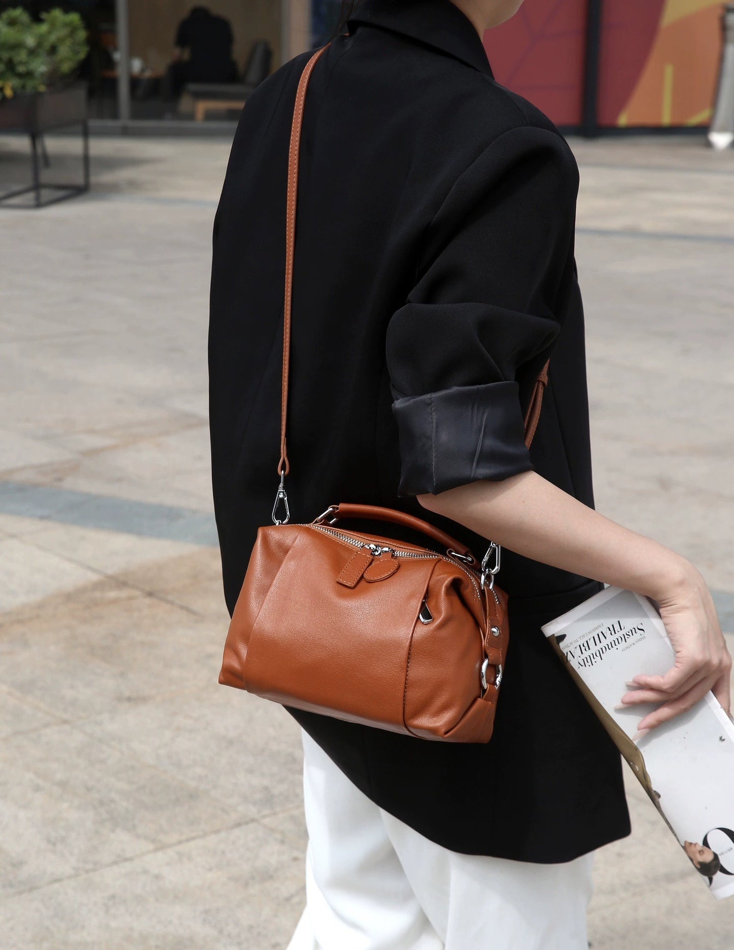 Top-grain Cowhide Boston Pillow Bag For Women, New Style Crossbody Bag, Black, Fashionable High-end Feel, Soft Leather Handbag