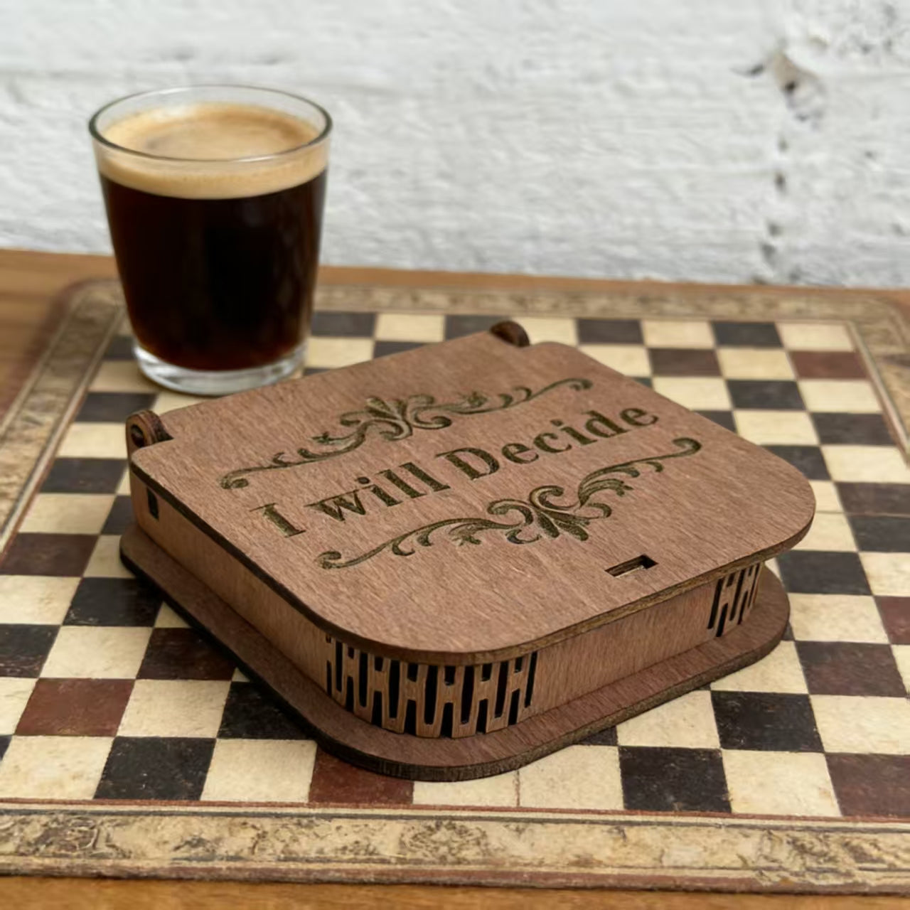Creative Gift Decision Coin, Retro Square Wooden Decision Maker, Custom Solid Wood Gift Box, Desktop Ornament