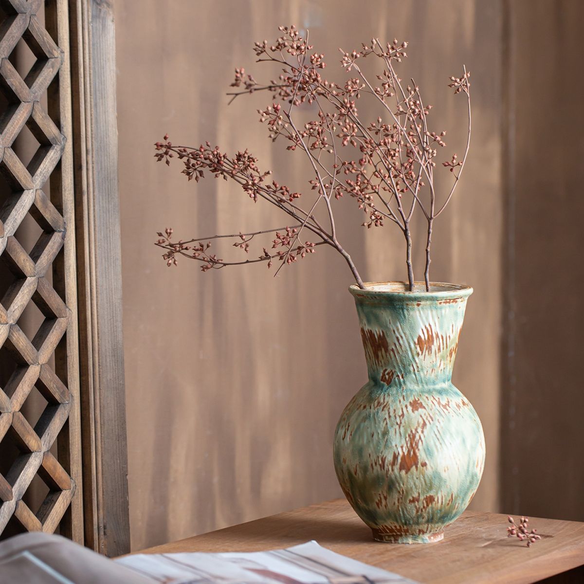 Antique-style Flower Arrangement Centerpiece For The Living Room Or Tea Room