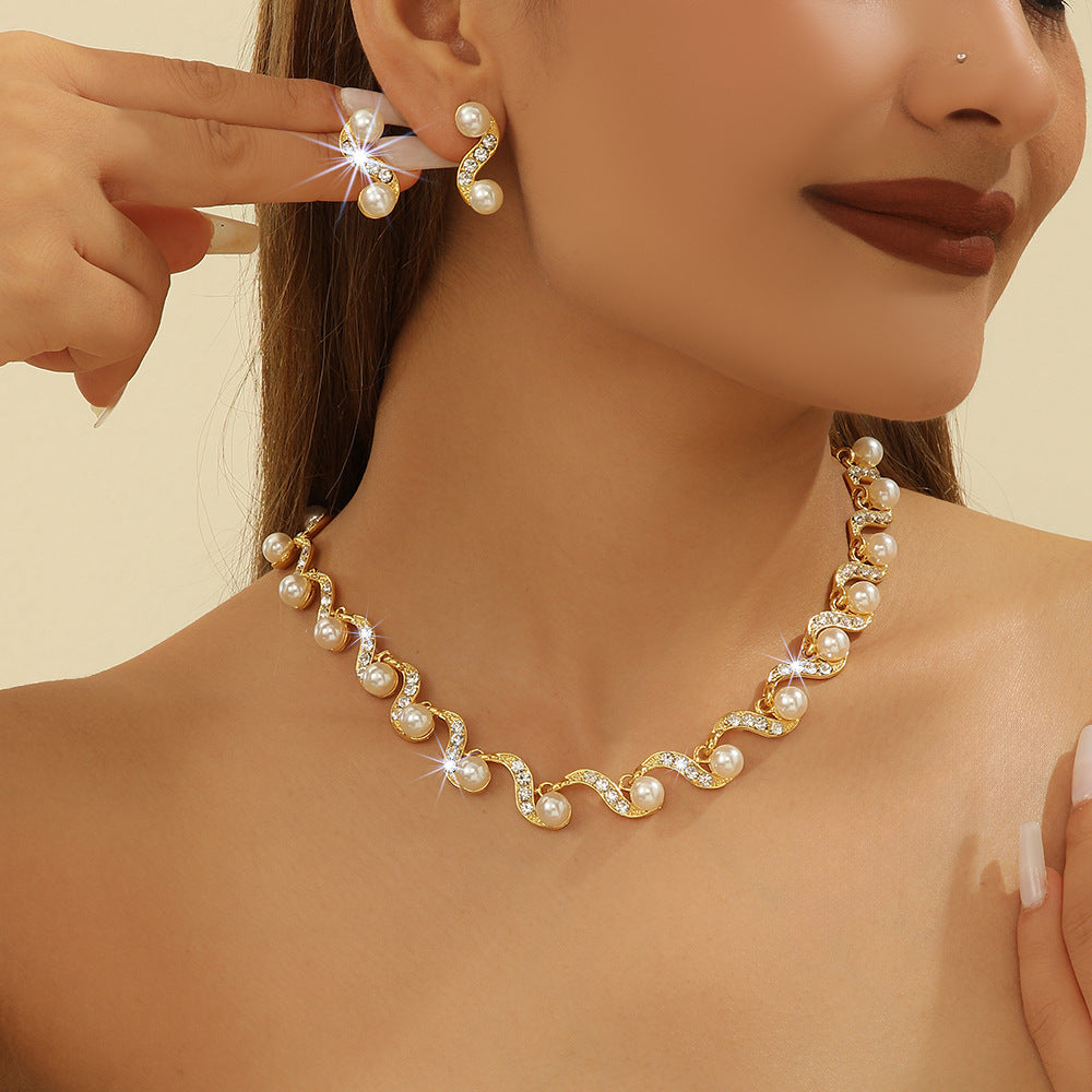 European And American Popular Retro Necklace Set For Women 2-Piece Set Leaf Flower Exaggerated Jewelry New Bridal Wedding Accessories
