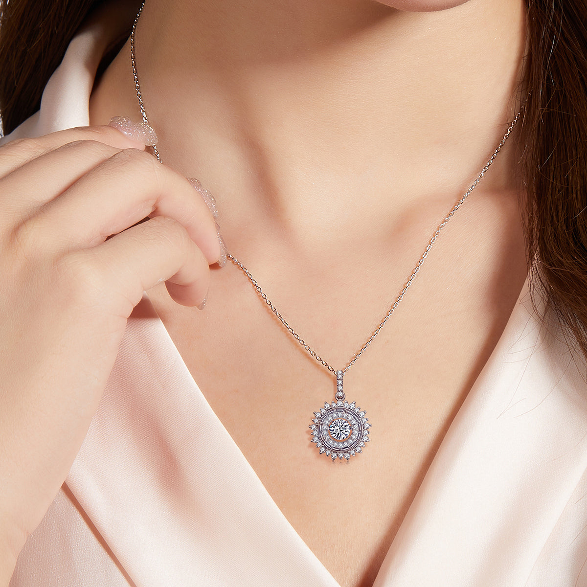 S925 Sterling Silver 0.5ct D Color VVS1 Moissanite Sunburst Halo Necklace 45cm Platinum Plated GRA Certified Gift Box