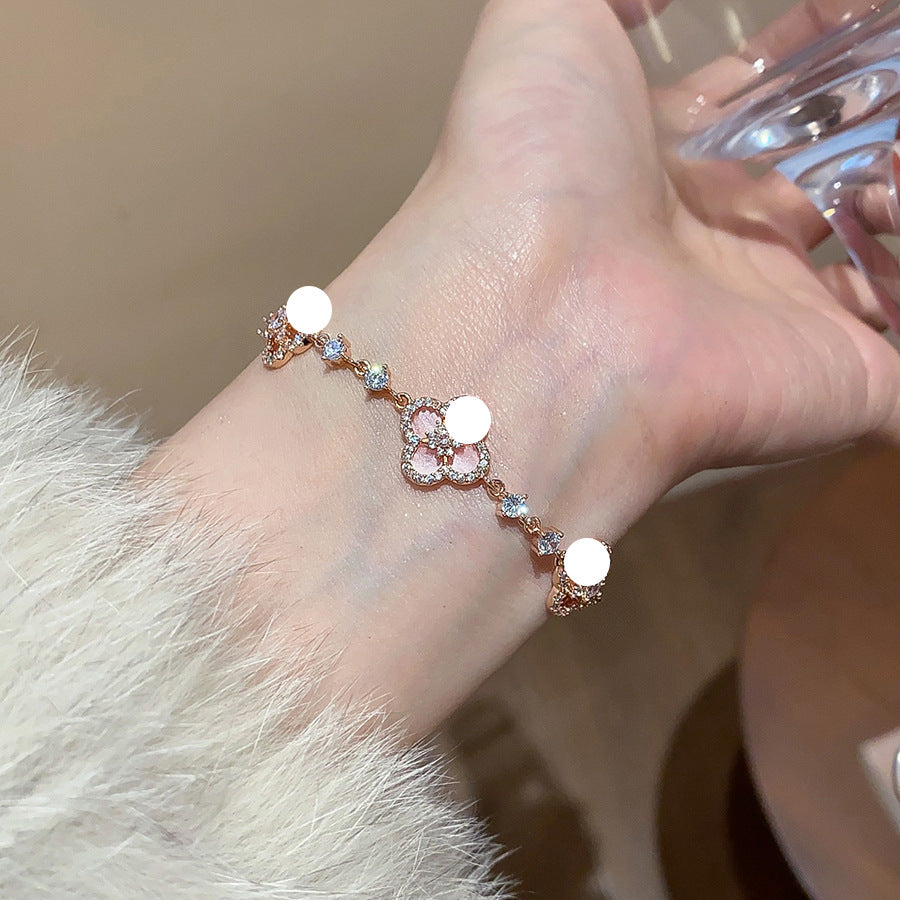 Western Style Zirconia Love Heart Bracelet Chic Dainty Bangle Premium Niche Trendy Fashion Hand Jewelry