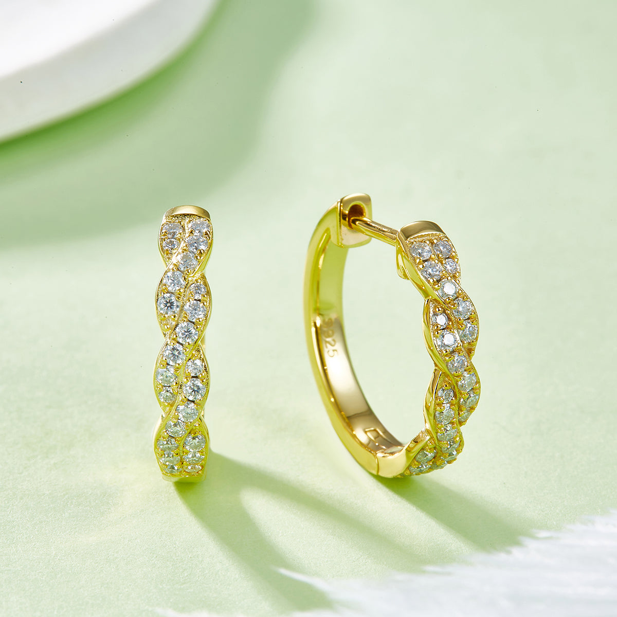 3.6g S925 Sterling Silver Moissanite Twisted Hoop Earrings  17mm Pave Huggie Hoops With GRA Certificate, Platinum Plated Jewelry Gift Box Set For Women