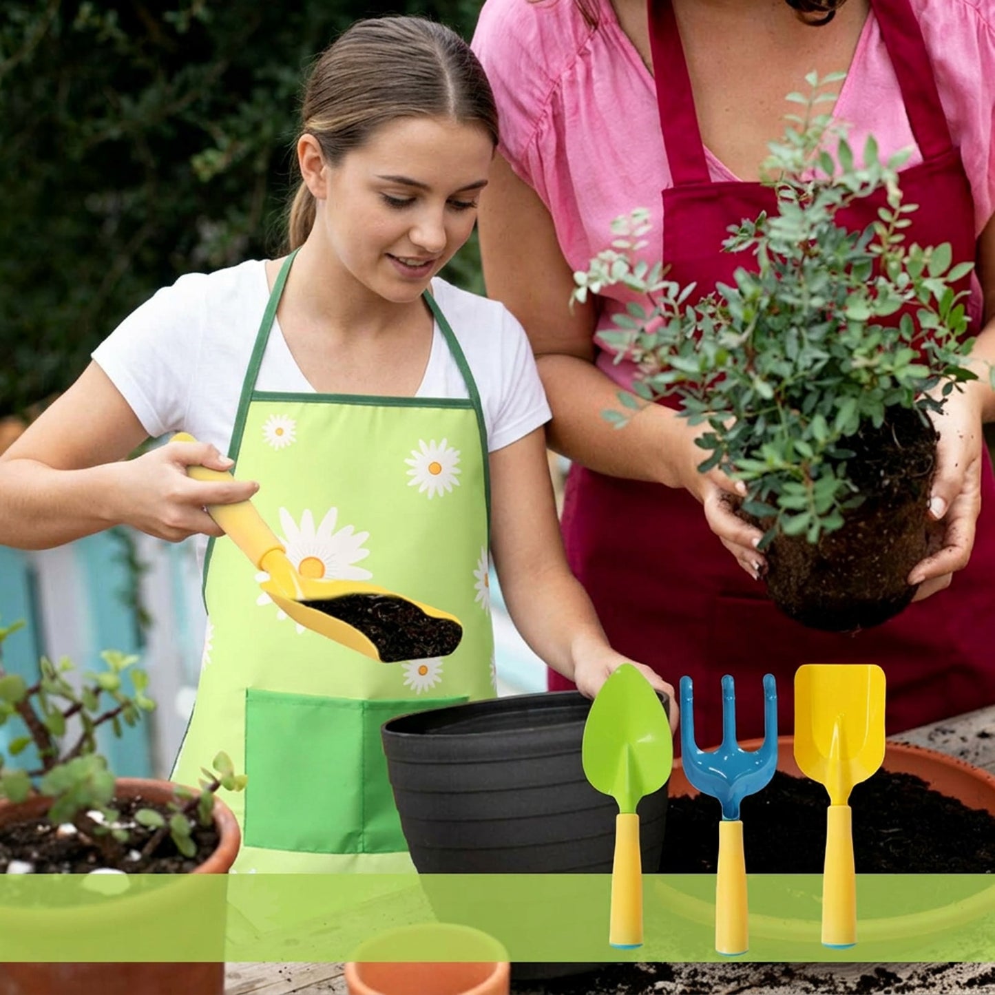 3-Piece Garden Tool Set In Yellow With Floral Apron - Practical Garden Accessories