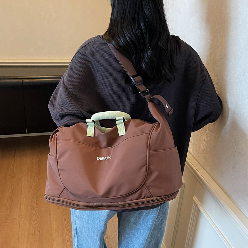 Lightweight Crossbody Sports Fitness Bag