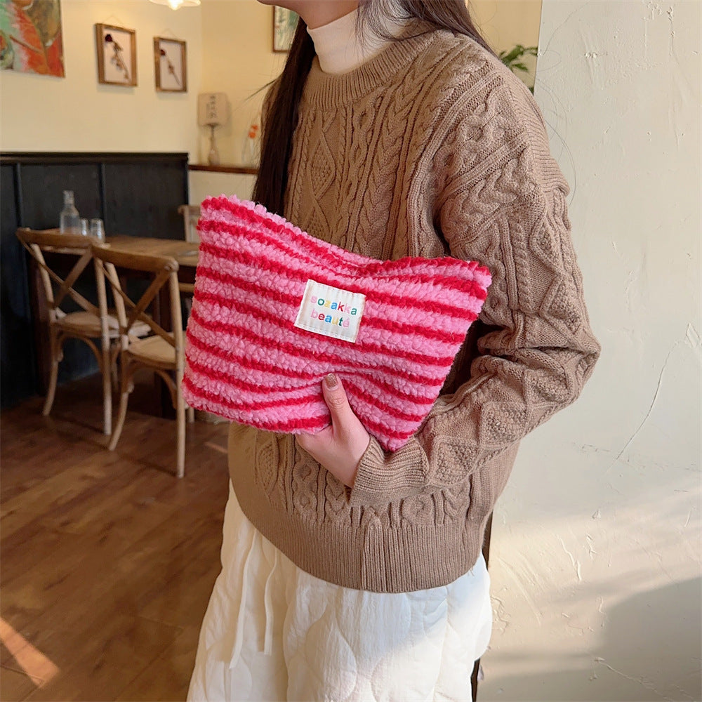 Winter Plush Color Polka Dot Large Capacity Travel Skincare Cosmetic Storage Bag