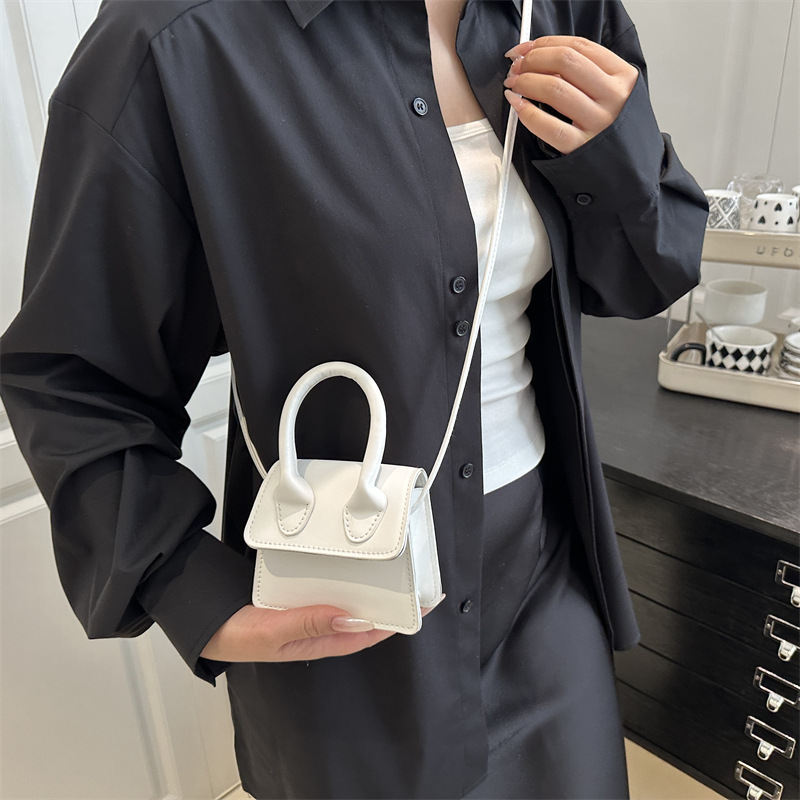 Korean-style Simple Elegant And Versatile Shoulder Bag
