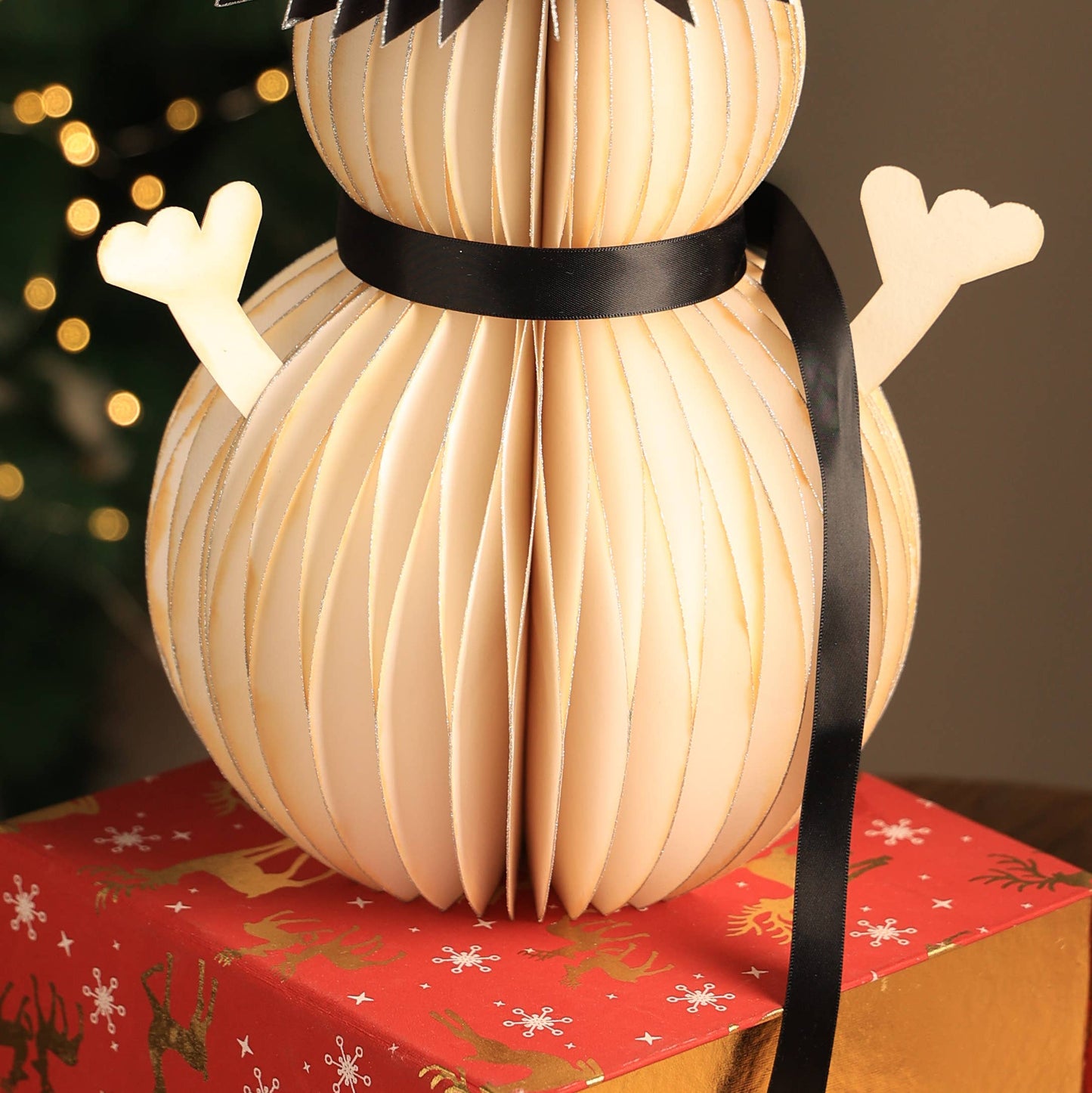 Honeycomb Handmade Paper Snowman -White-Festive Decor