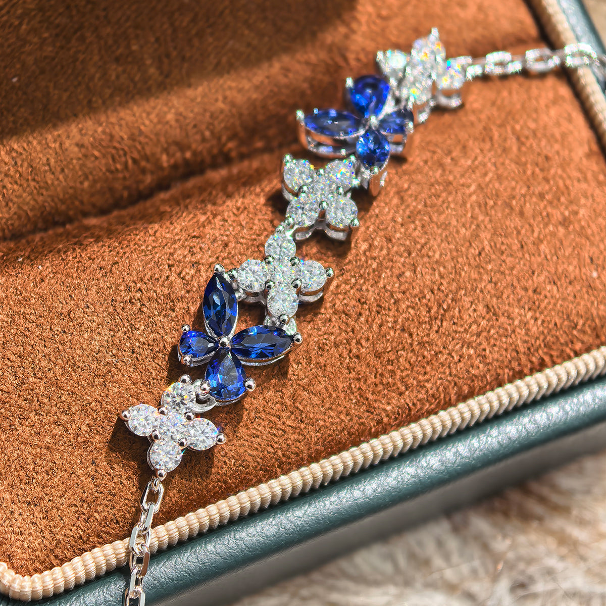 S925 Sterling Silver Lab-Grown Gemstone Butterfly Bracelet 16cm Blue P Ink Moissanite Platinum Plated Fashion Gift Box
