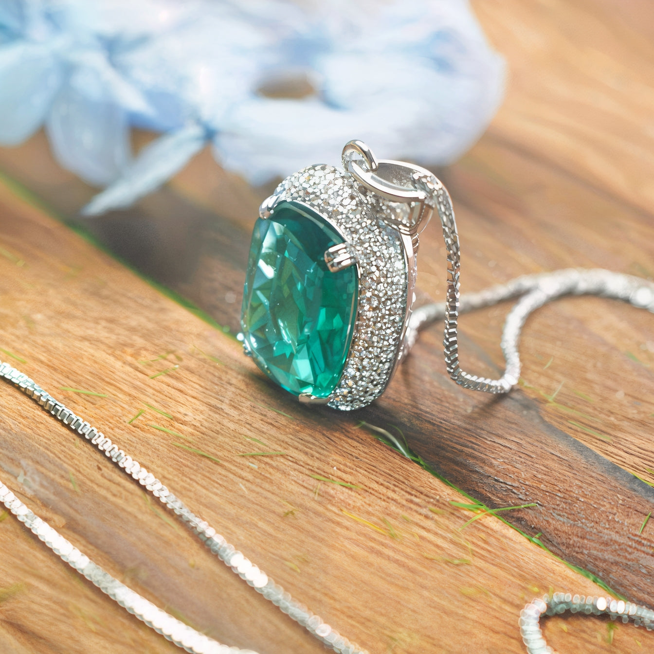 Cushion Cut Emerald Green CZ Halo Pendant Necklace For Women, Copper Plated Silver White Cubic Zirconia Halo Statement Wedding Bridal Jewelry Gift