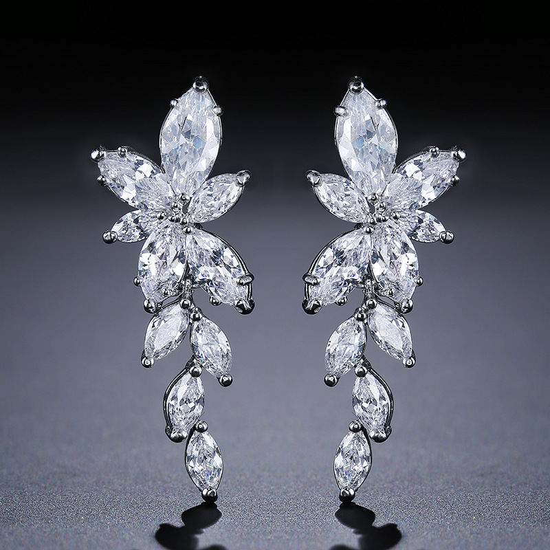 Exquisite Zircon Sparkling Necklace, Earrings, Bracelet, Banquet Dress Accessories