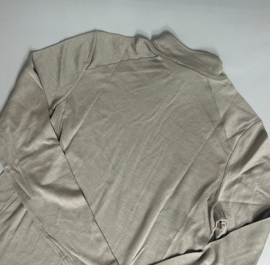 Half-zip Outdoor Base Layer For Fall And Winter And Antibacterialideal For Skiing