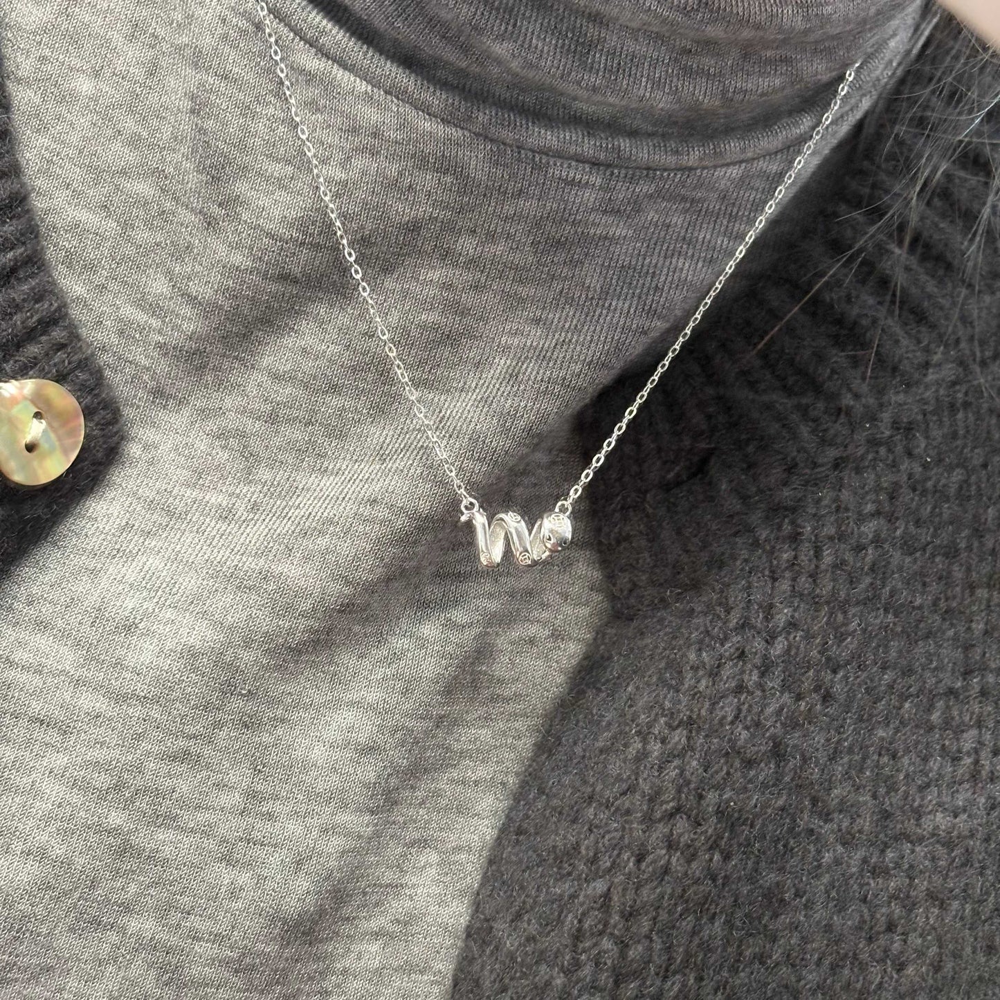 1pc 999 Sterling Silver Cute Snake Pendant Necklace, Sweet & Minimalist Style, Perfect For Daily, Dating & Gifting, Ideal Valentine's Gift