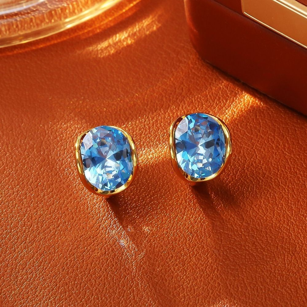 High-End Ultra Sparkling Zircon Crystal Huggie Earrings, Light Luxury Exquisite Fashion Elegant Earrings, Niche Designed Personalized Ear Jewelry For Women