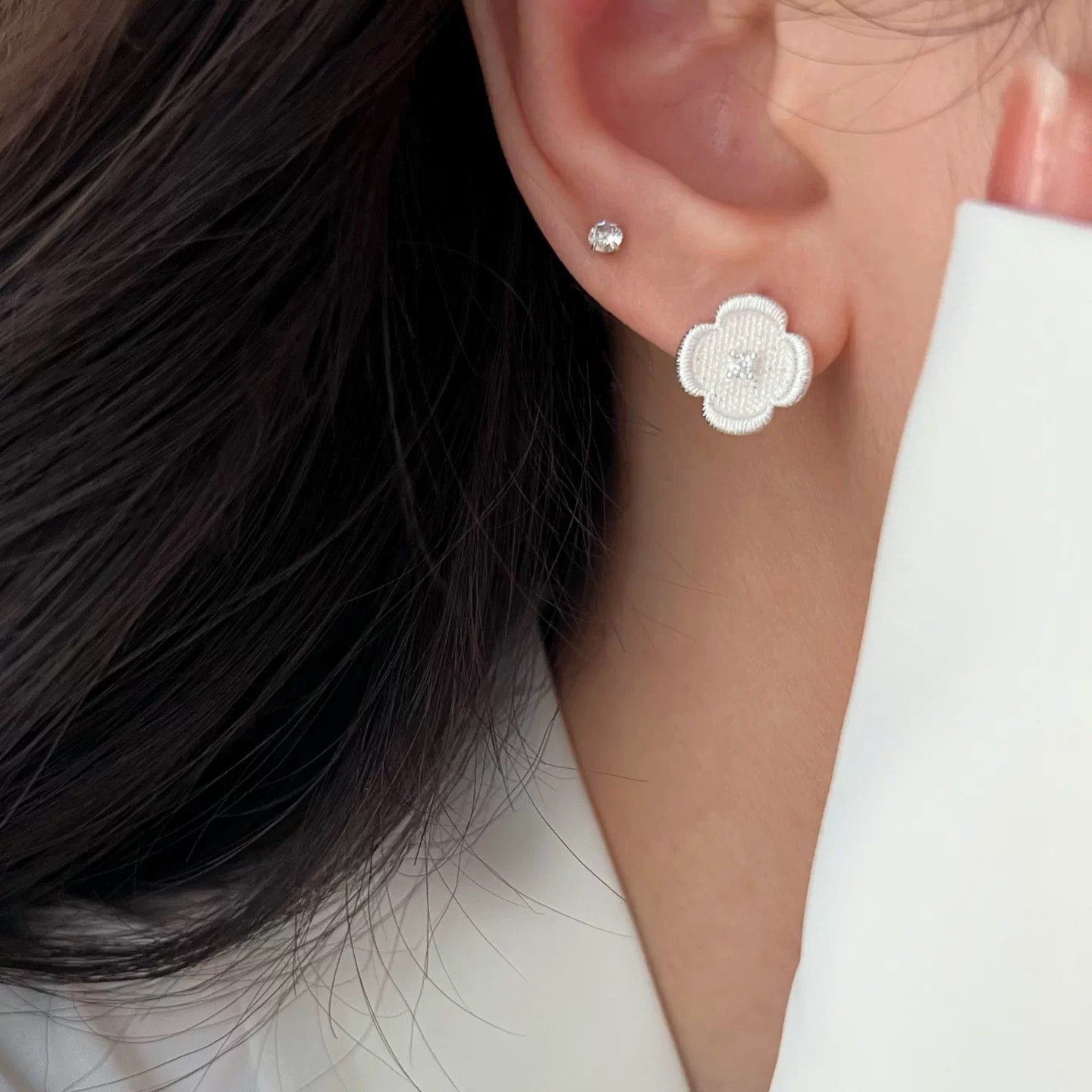 1 Pair 999 Sterling Silver Textured Diamond Flower Stud Earrings, Delicate Minimalist Style, Perfect For Daily Wear & Valentine's Gifts