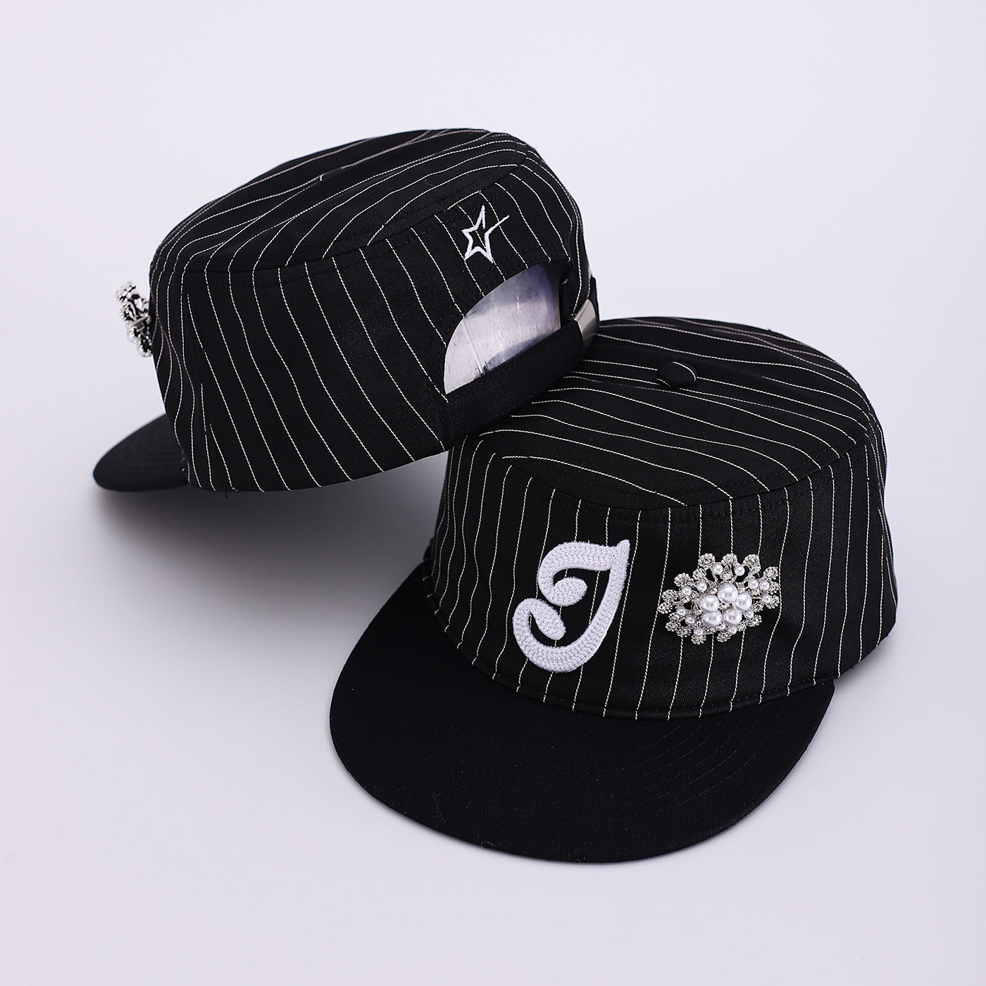 Summer Men's And Women's Striped Embroidered Logo Adjustable Fashion Casual Style Flat-top Baseball Cap Suitable For Outdoor Outings, Daily Commutes And Outings