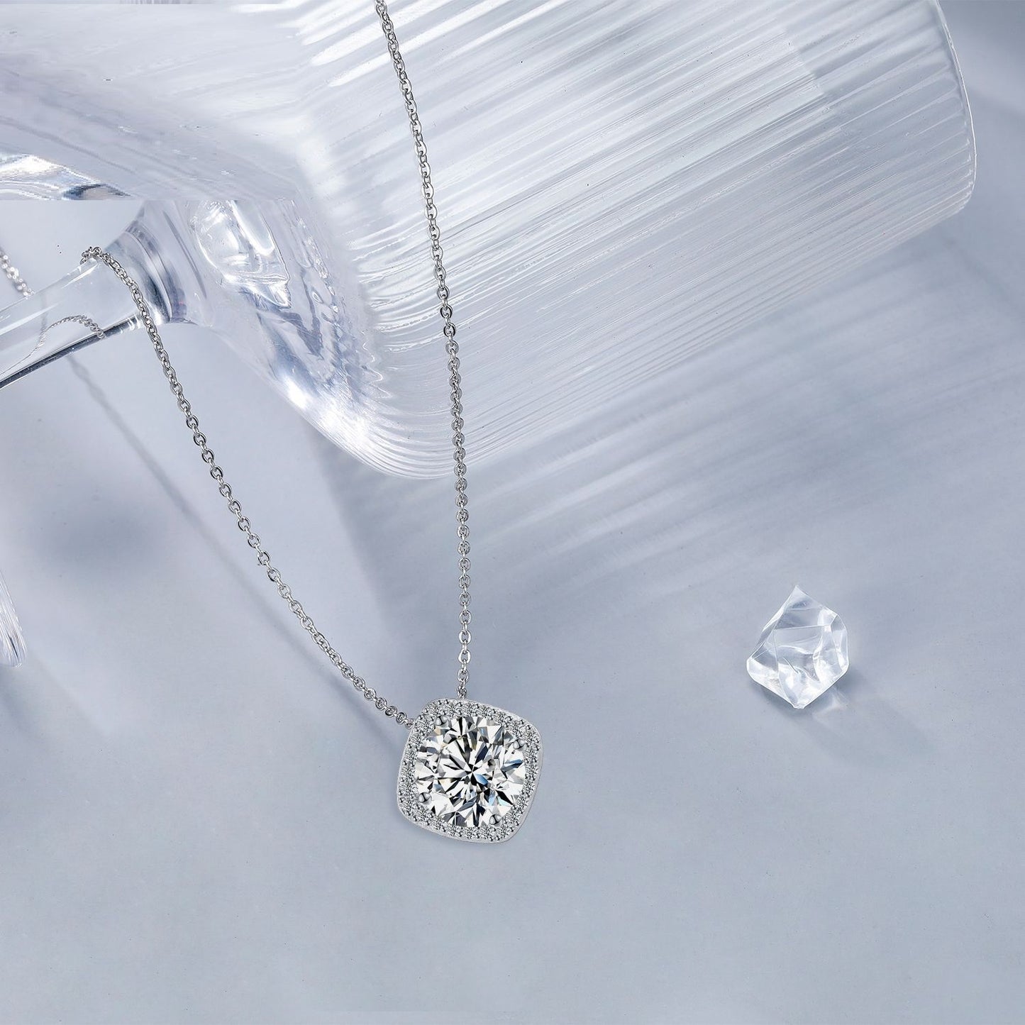 Best Seller In Europe And America Jewelry Bright Heart Square Model Necklace