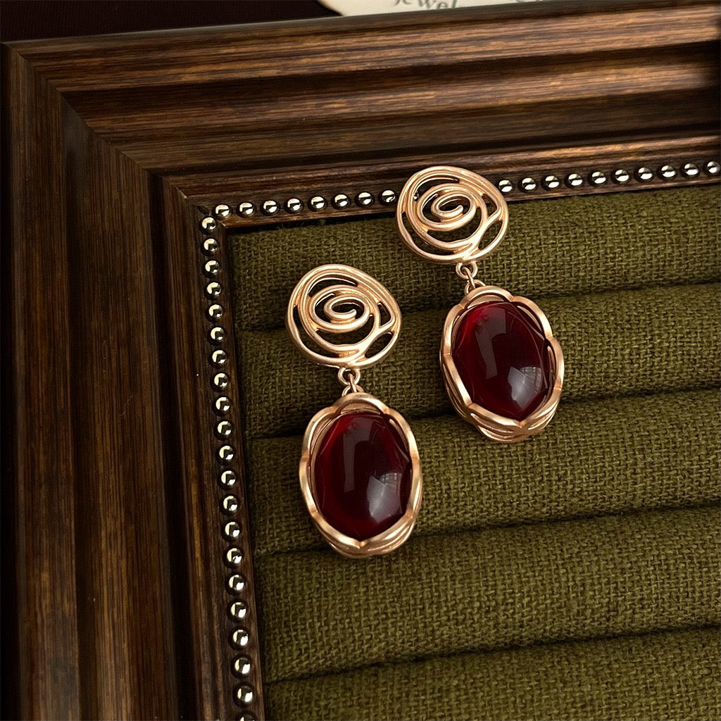 Elegant Vintage Floral Earrings For Women Silver Zircon Stud Earrings Retro Luxury Jewelry Gift