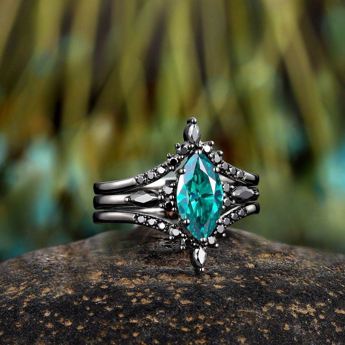Fashion Three-piece Set Green Star Ring Women's Accessories