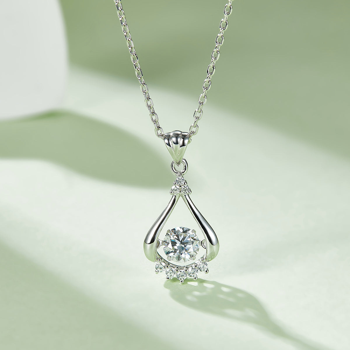 S925 Sterling Silver 0.5ct D Color VVS1 Moissanite Teardrop Openwork Necklace 45cm Platinum Plated GRA Certified Gift Box