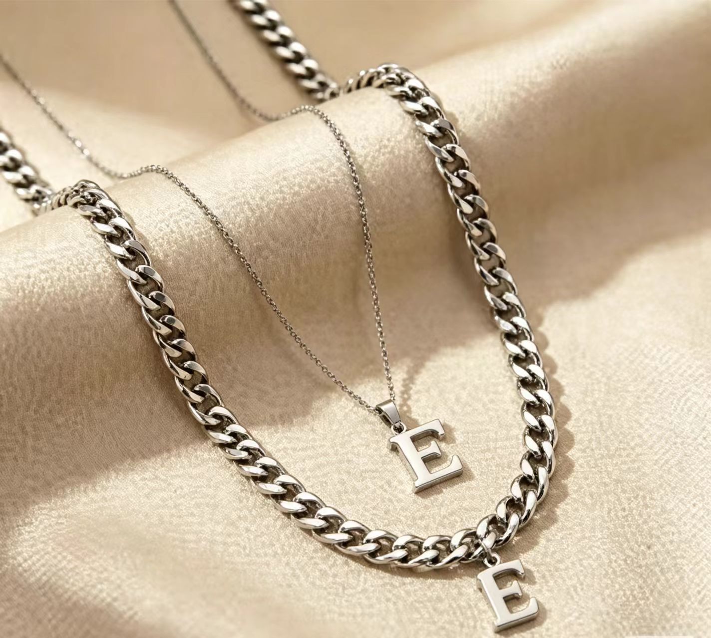 New 26-letter Pendant Sweater Chain Necklace