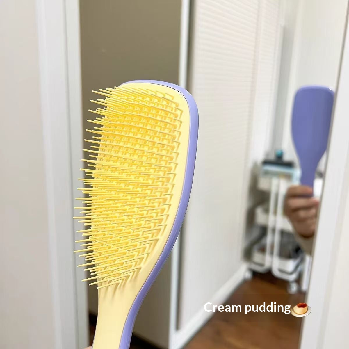 Portable Smooth-Hair Anti-Static  Tangle-Free Volumizing Comb