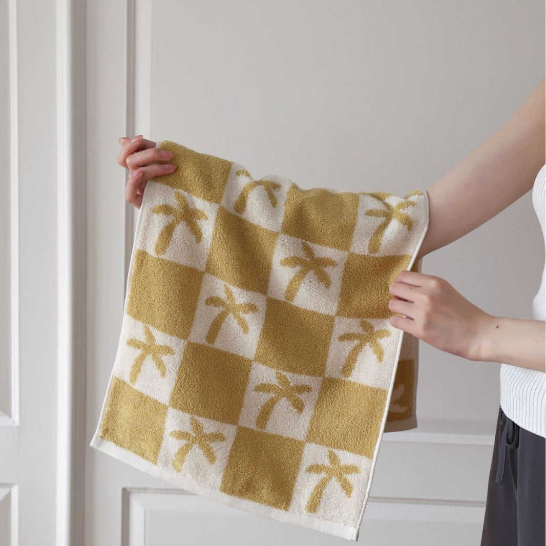 Retro Color-Block Absorbent Bath Towel For The Bathroom