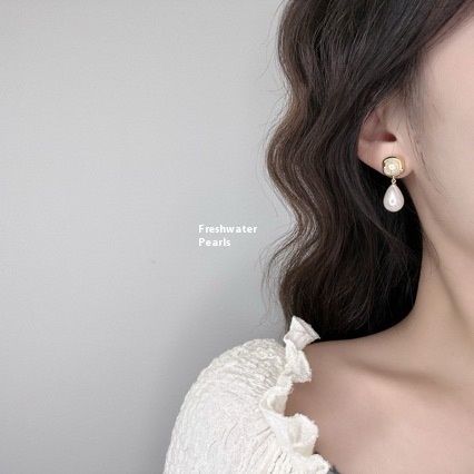 French Retro Golden Flower Colorful Halo Water Drop Pearl Grace Simple Earring Accessories