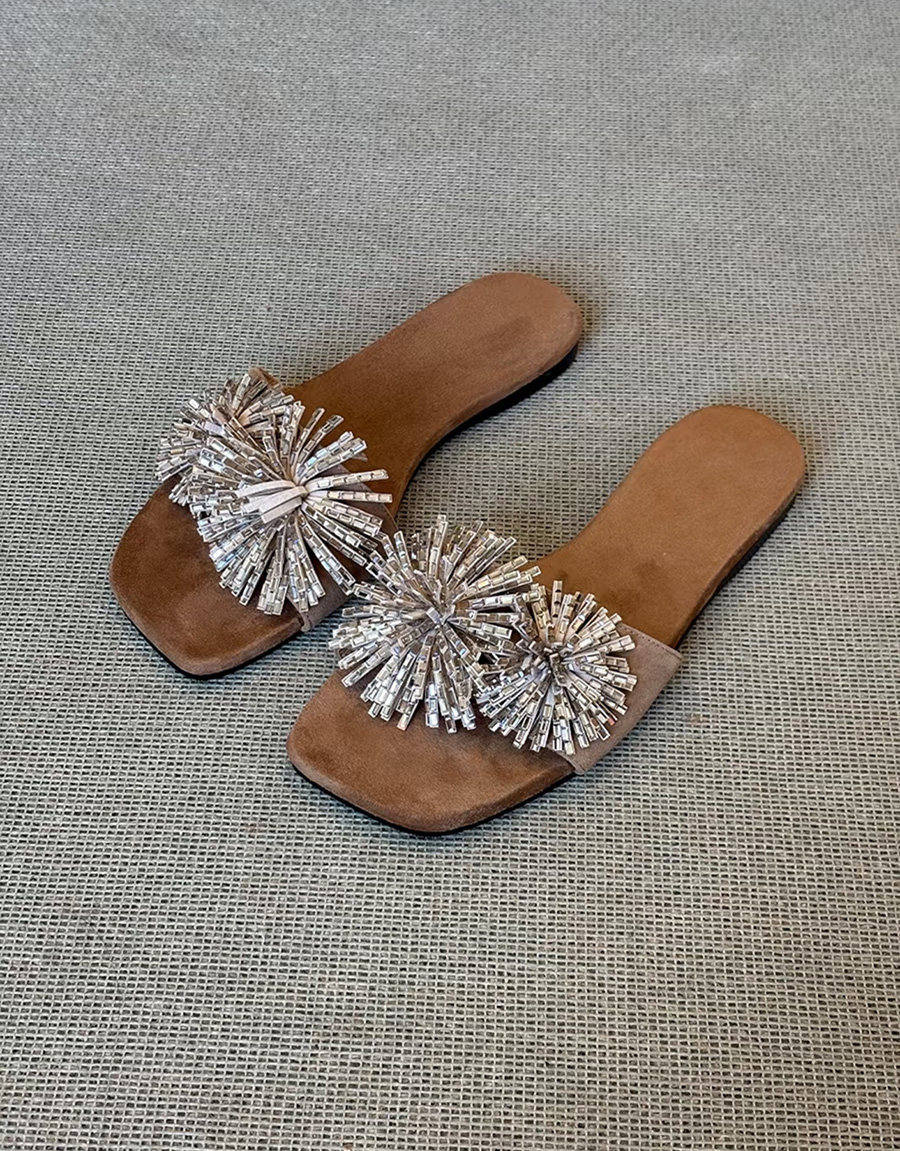 2026 Summer New Korean Minority Design Women's Square Toe Single Strap Flat Slides, Fireworks Rhinestone Outdoor Sandals