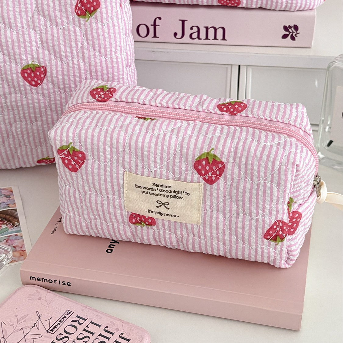 New Quilted, Exquisitely Printed, Large-Capacity Strawberry-Striped Makeup Bag